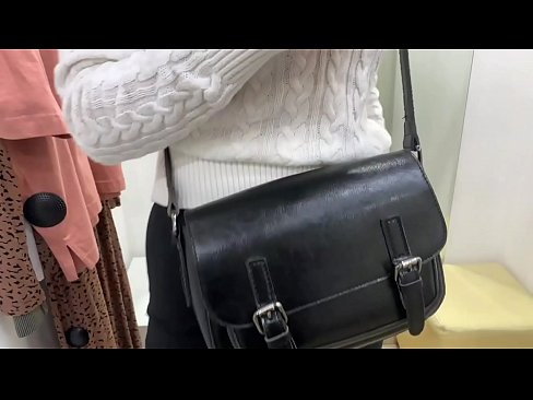 ❤️ Masturbación pública da nova cadela FeralBerry cun consolador no probatorio ️  Sexo en nós ﹏